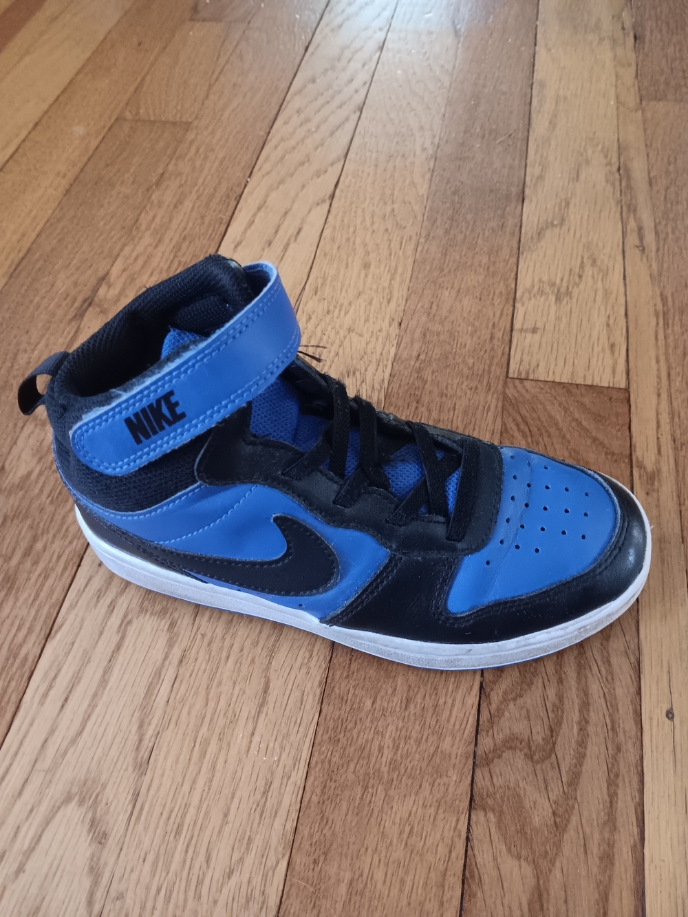 Nike Kids High-Top Sneakers in Royal Blue and Black - Picture 4 of 15